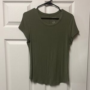 American Eagle Outfitters Dark Green Short Sleeve Tee